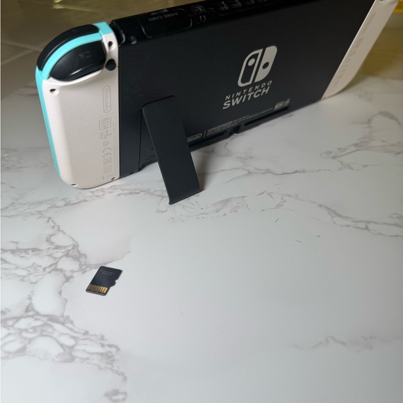 Nintendo Switch Console Animal Crossing Edition - Picture 15 of 15